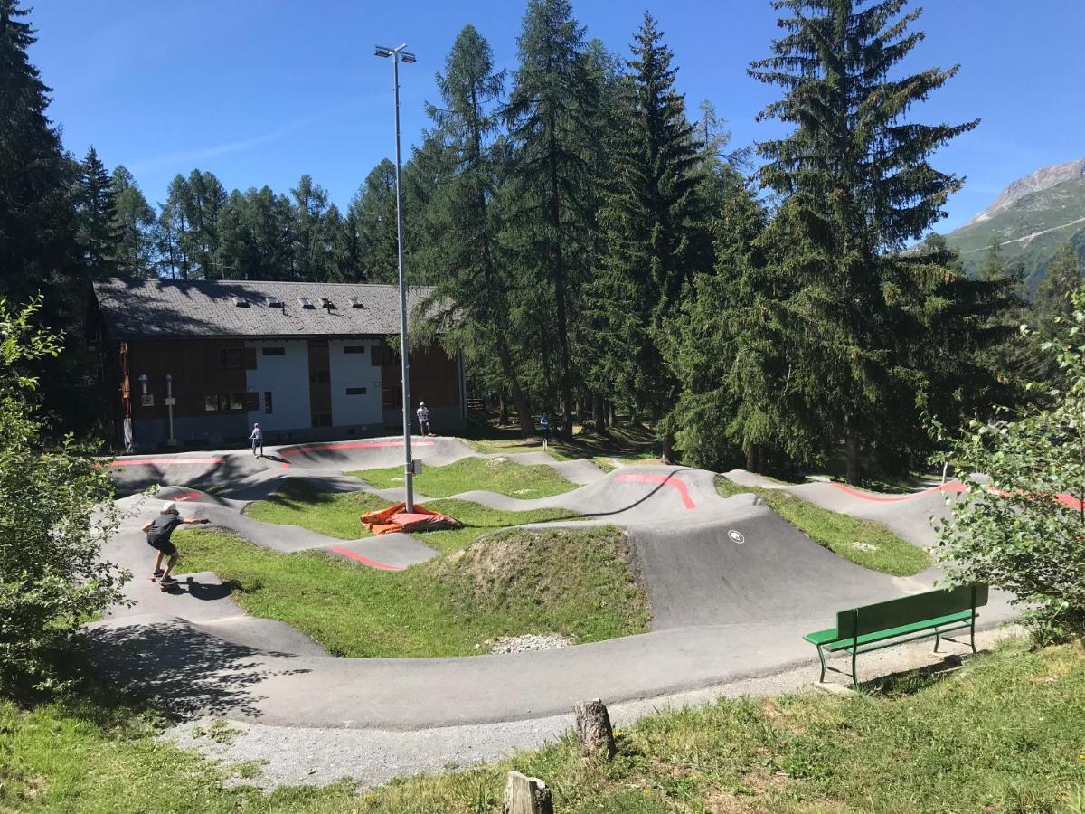 Laerchenwald Lodge Bellwald Exteriör bild